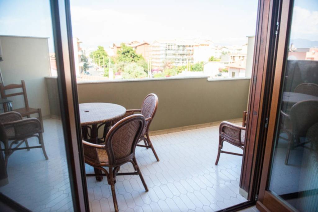 Apartamento Poetto Beach Quartu SantʼElena Exterior foto